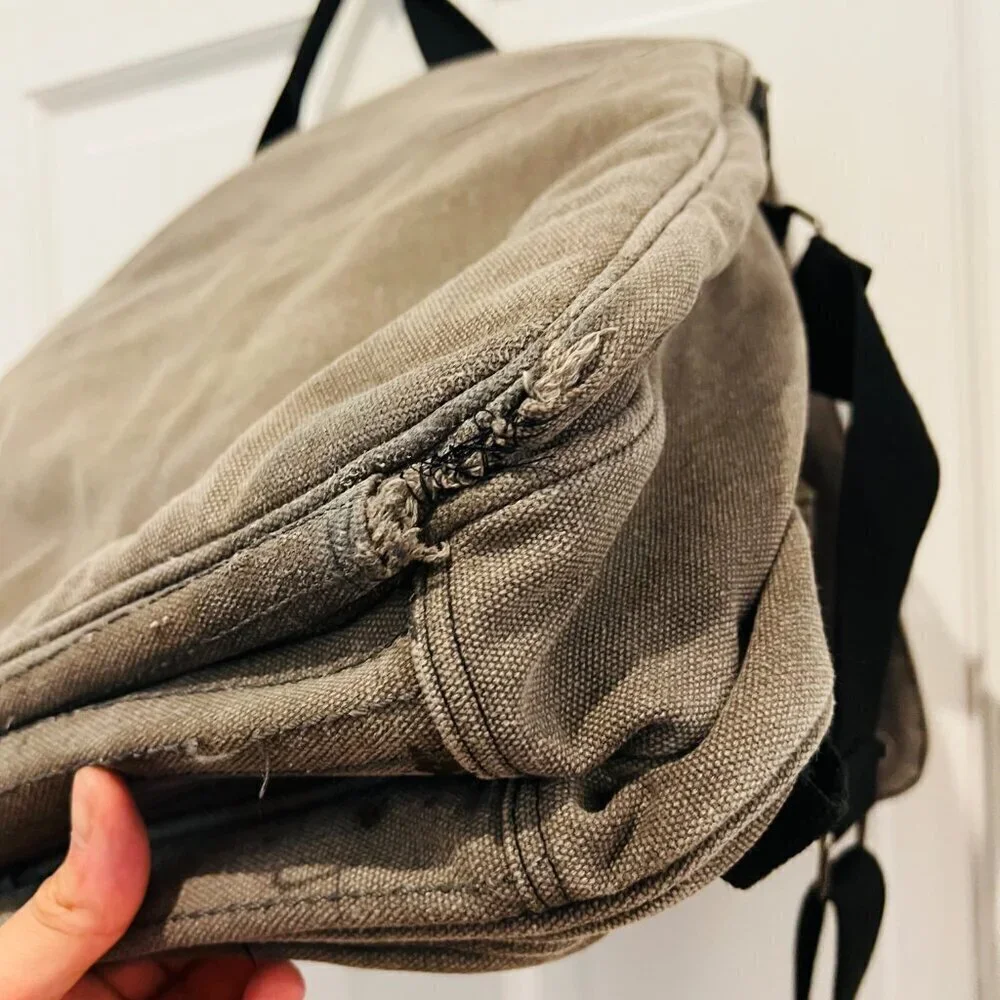 ThinkGeek Dungeons & Dragons The Bag of Holding Canvas Messenger Bag